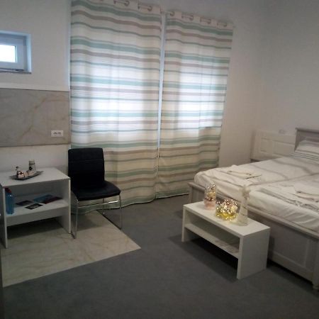 Hunedoara Sport Confort Hotel Extérieur photo